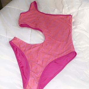 Fendi pink swimsuit XL never worn